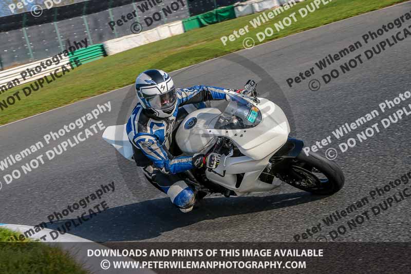 PJM Wedding Photography;enduro digital images;event digital images;eventdigitalimages;mallory park;mallory park photographs;mallory park trackday;mallory park trackday photographs;no limits trackdays;peter wileman photography;racing digital images;trackday digital images;trackday photos